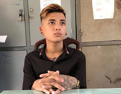 Chủ quán cắt tóc bị nhân viên cũ truy sát