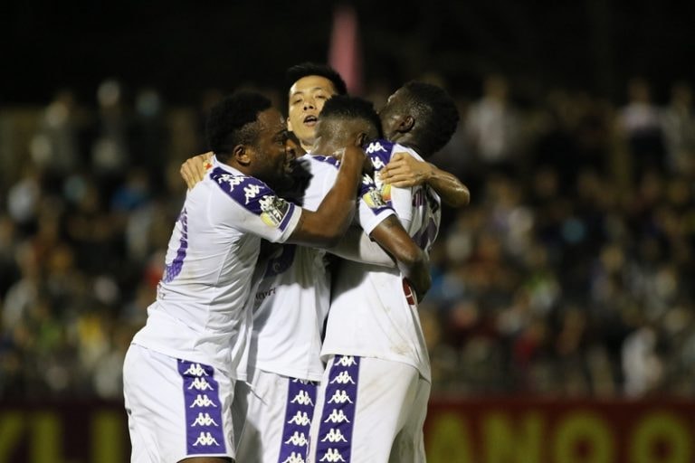 3 lợi thế của đội chủ sân Hàng Đẫy khi tiếp SLNA