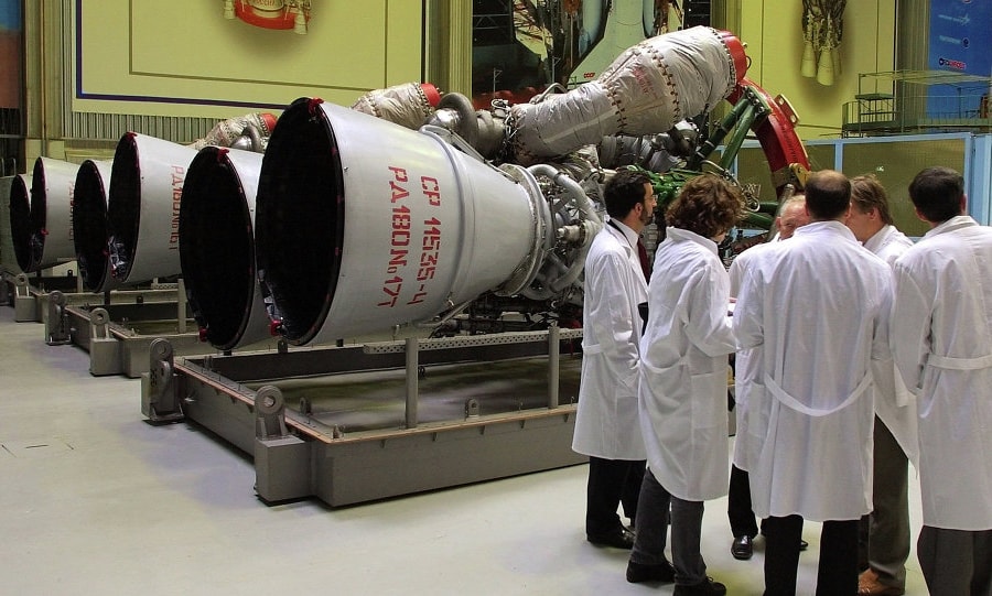 Lầu Năm Góc tuyên bố sẽ không dùng động cơ tên lửa của Nga 