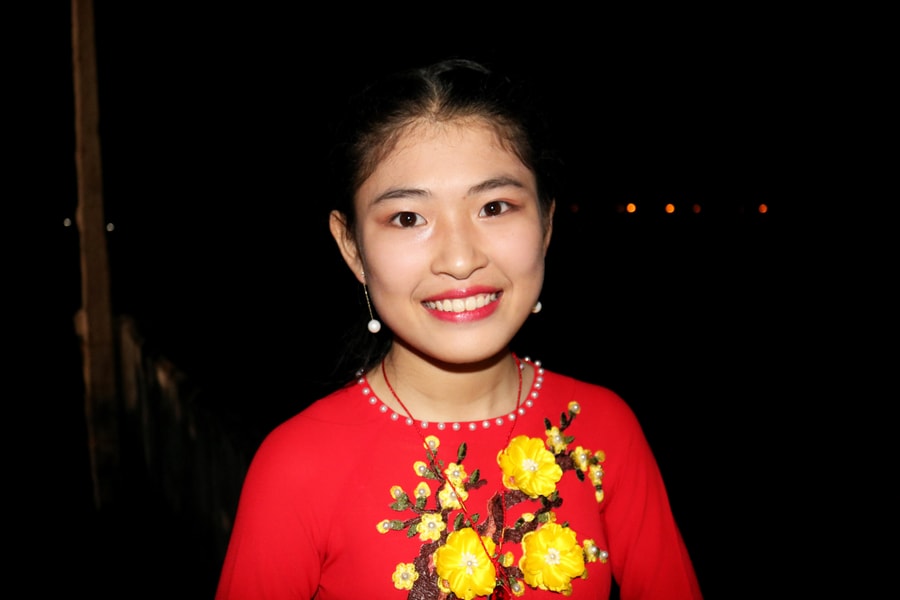 Cô bé Nghệ An hát Bolero gây chấn động sân khấu “Tuyệt đỉnh song ca nhí“