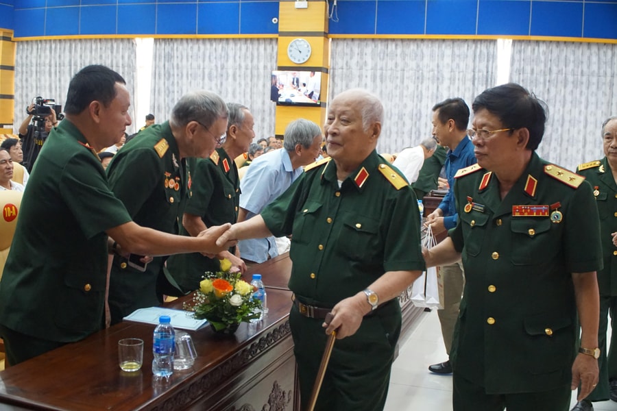 Gặp mặt các tướng lĩnh là con em Nghệ An tại Hà Nội