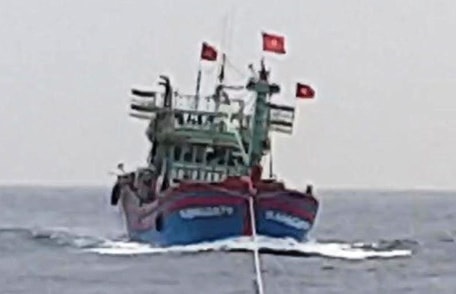 Ngã vào thành tàu khi đánh cá trên biển, một ngư dân Nghệ An tử vong