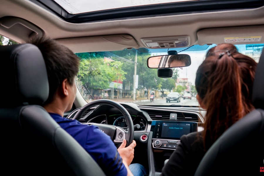 Cách sử dụng ô tô đỡ tốn xăng 