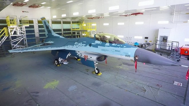 Không quân Mỹ 'hô biến' F-16 thành Su-57