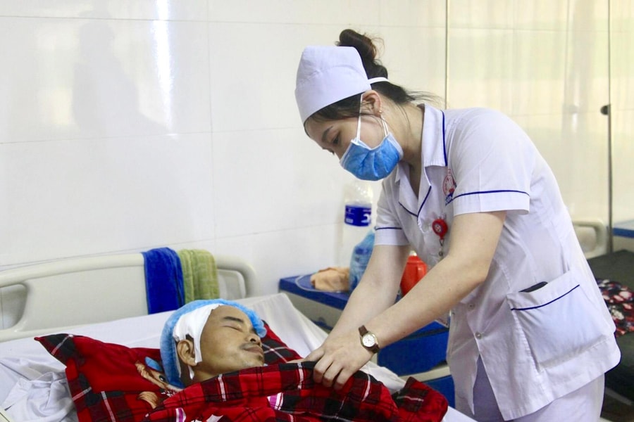 Bệnh viện Đa khoa Cửa Đông cứu sống bệnh nhân bị tụ máu não do chấn thương