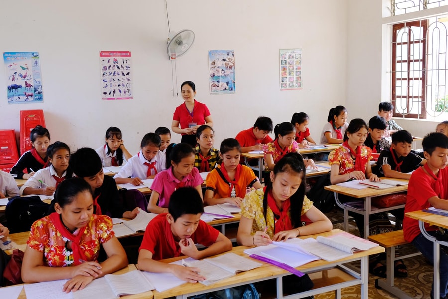 Thứ trưởng Bộ Giáo dục và Đào tạo: Tạo thiết chế để có môi trường văn hóa học đường lành mạnh