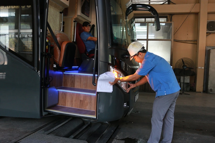 'Khai tử' 341 ô tô hết hạn sử dụng ở Nghệ An