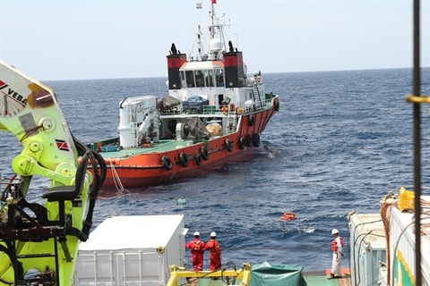 Bắt đầu trục vớt tàu cá Nghệ An bị chìm cùng 9 ngư dân mất tích