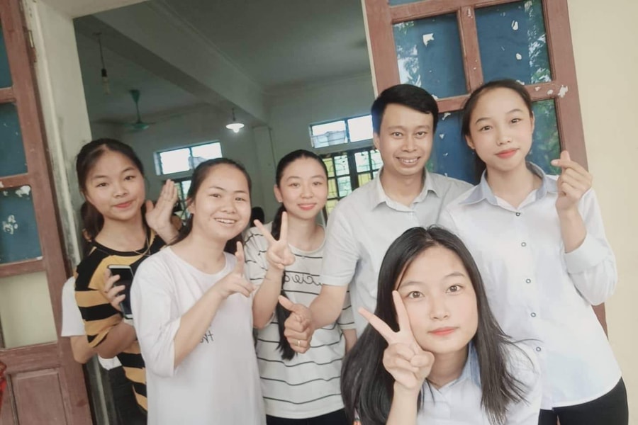 Hai nữ sinh xinh đẹp của Nghệ An có điểm thi lọt Top 10 của cả nước và của tỉnh