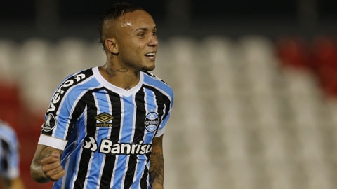 Arsenal và thương vụ mang tên ‘Hành tây bé nhỏ’