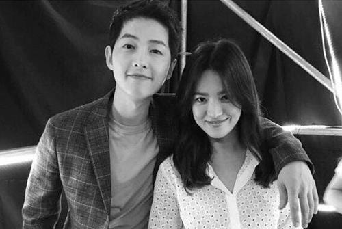 Song Hye Kyo xóa hết ảnh chồng cũ trên trang cá nhân