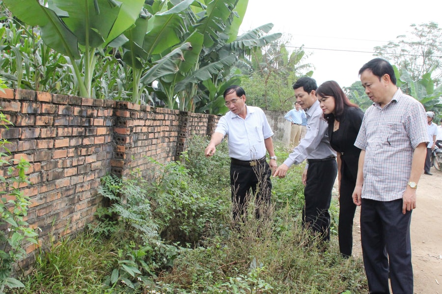 Kiểm điểm, làm rõ trách nhiệm các sở, ngành chậm trả lời, giải quyết kiến nghị của cử tri