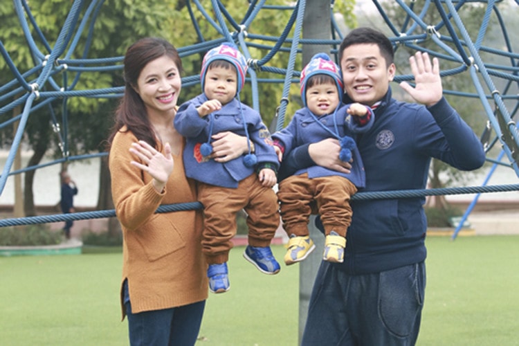 Cuộc sống bên các con của chồng cũ MC Hoàng Linh