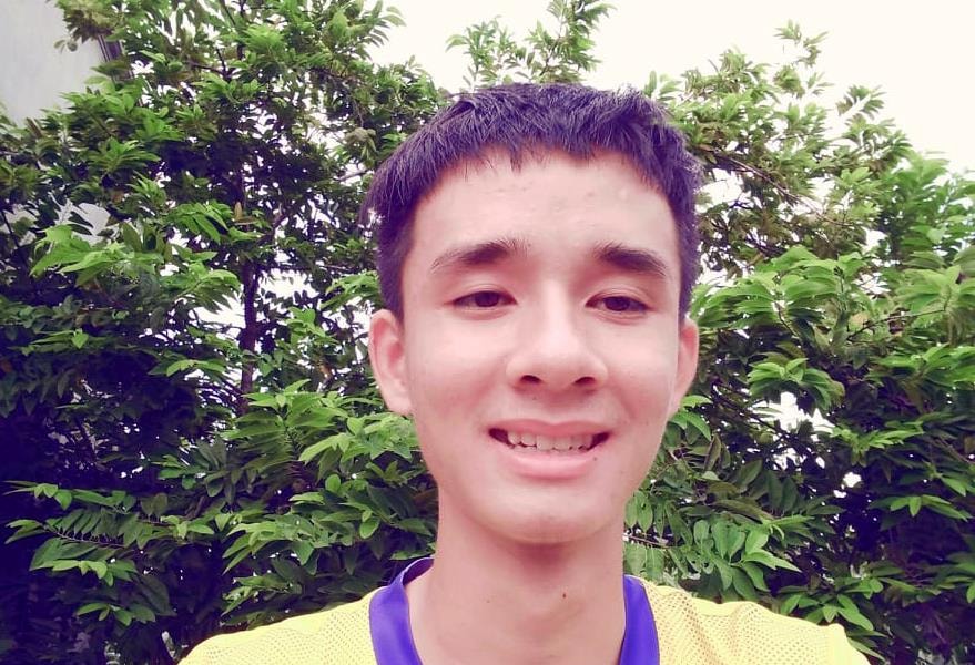 Nam sinh Nghệ An vừa chăm bố bệnh tật, vừa ôn thi vẫn đạt thủ khoa trường làng