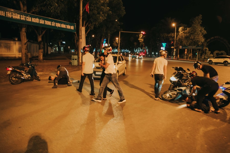 Truy xét nóng 9 đối tượng tháo biển số, tụ tập lạng lách đánh võng ở TP Vinh