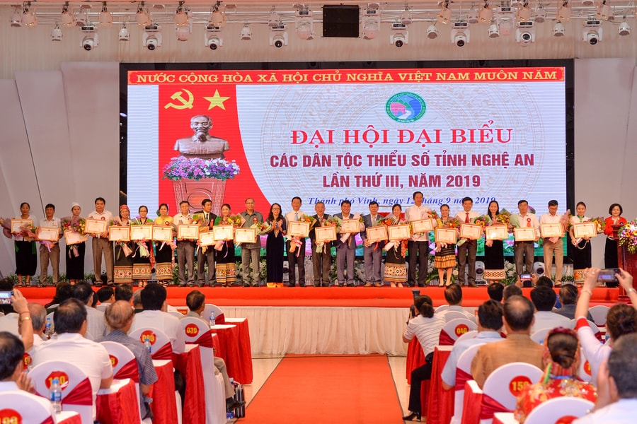 Danh sách các đại biểu Nghệ An dự Đại hội toàn quốc các dân tộc thiểu số Việt Nam