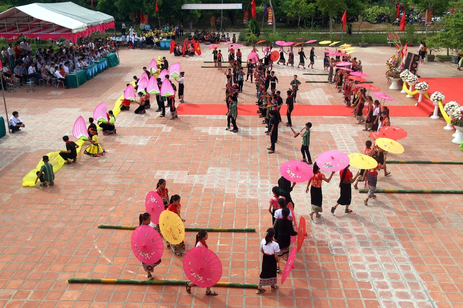 Kỷ niệm 10 năm thành lập Trường PTDTNT THCS Tương Dương 