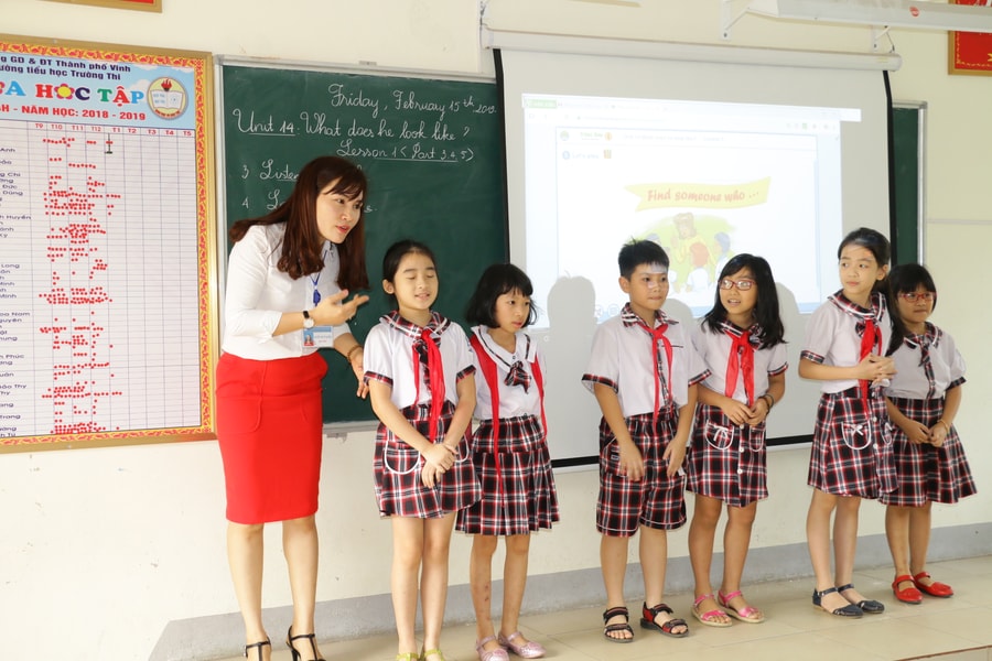 Hàng trăm trường học ở Nghệ An chưa được học chương trình Tiếng Anh 10 năm