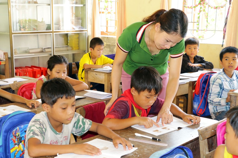 Năm học 2020-2021: Công bố sách giáo khoa mới, UBND các tỉnh sẽ chọn cho học sinh