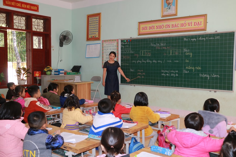 Ý kiến xung quanh việc trao quyền cho hiệu trưởng lựa chọn sách giáo khoa 