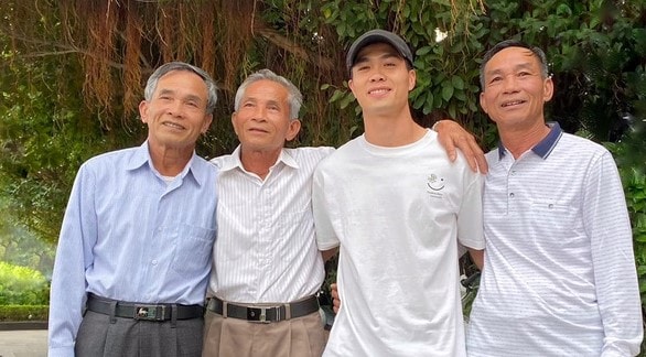 Công Phượng trở về Việt Nam