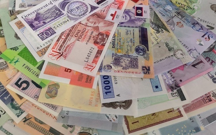 Hơn chục triệu đồng bộ tiền lì xì 180 quốc gia