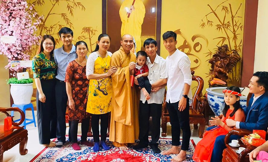 Phan Văn Đức, Hà Quỳnh Như đi chùa đầu năm