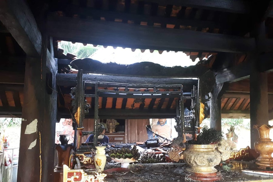 Ngôi đền nổi tiếng ở Thanh Chương bị cháy trong đêm
