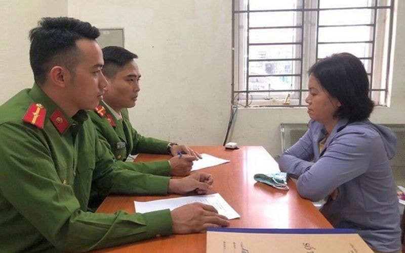 Bắt đối tượng chuyên phá 'chíp' điện tử để trộm cắp đồ trong siêu thị