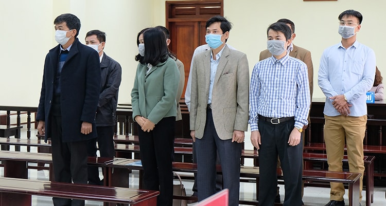 Cựu trưởng phòng thanh tra lĩnh 40 tháng tù vì nhận hối lộ 