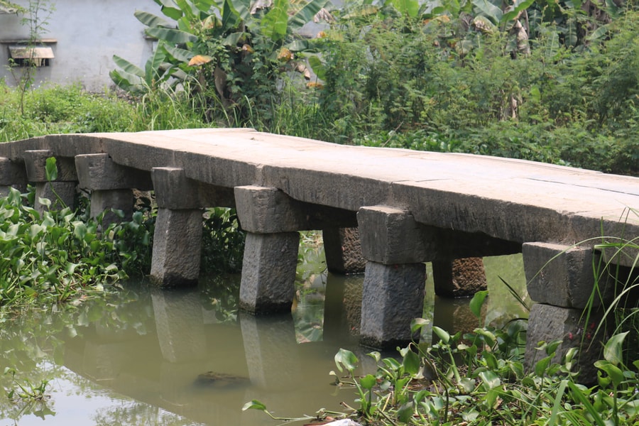 Cận cảnh cây cầu đá trăm tuổi 'có 1 không 2' ở Nghệ An