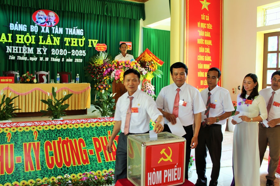  Đảng bộ xã Tân Thắng (Quỳnh Lưu) đại hội lần thứ IV, nhiệm kỳ 2020 - 2025