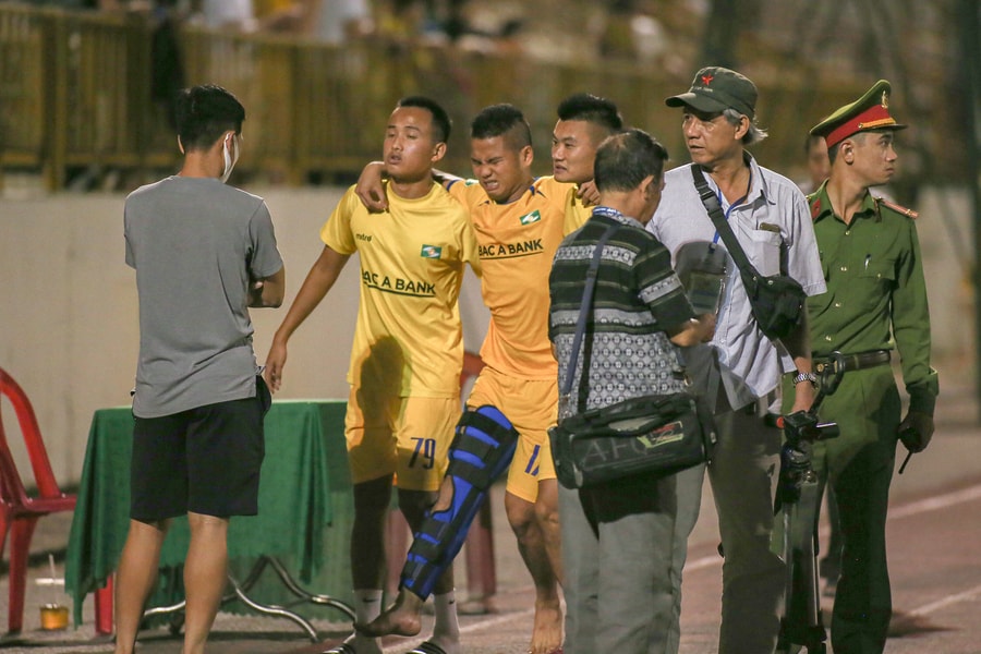 Sau 2 trận tại Cúp Quốc gia, SLNA trở thành ‘bệnh viện’ thu nhỏ 