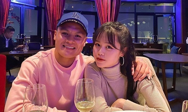 Quang Hải hành động ngọt ngào kỷ niệm 1 tháng yêu, Huỳnh Anh phản ứng ra sao?