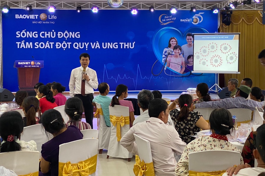 Bảo Việt Nhân thọ Bắc Nghệ An khám và tư vấn sức khỏe cho hơn 320 khách hàng