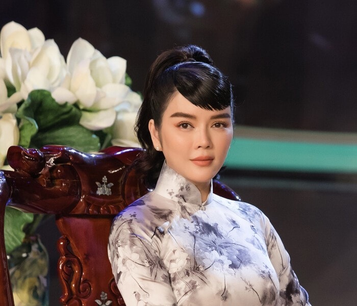 Tuổi U40 Lý Nhã Kỳ hóa mỹ nhân xưa 'đốn tim' dân mạng