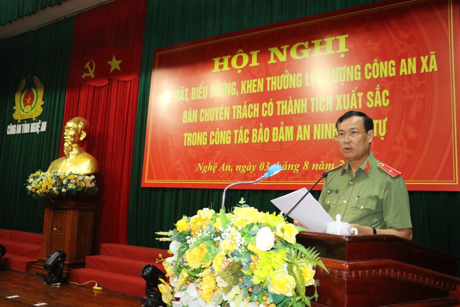 Thứ trưởng Bộ Công an Lê Tấn Tới: Có chính sách thỏa đáng cho đội ngũ công an xã bán chuyên trách