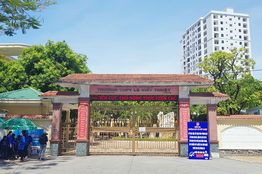 Thí sinh ngất xỉu ở điểm thi tại TP Vinh có thể được xét đặc cách tốt nghiệp nếu đủ điều kiện