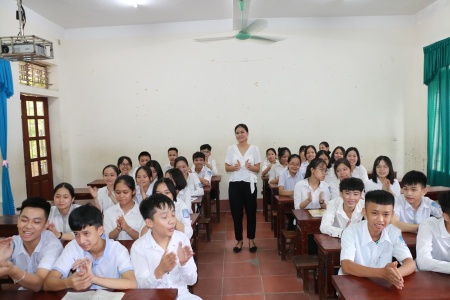 Một lớp học ở xứ Lường có gần nửa học sinh đậu lớp 10 trường chuyên  