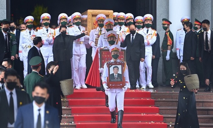Trọng thể lễ truy điệu, lễ an táng nguyên Tổng Bí thư Lê Khả Phiêu