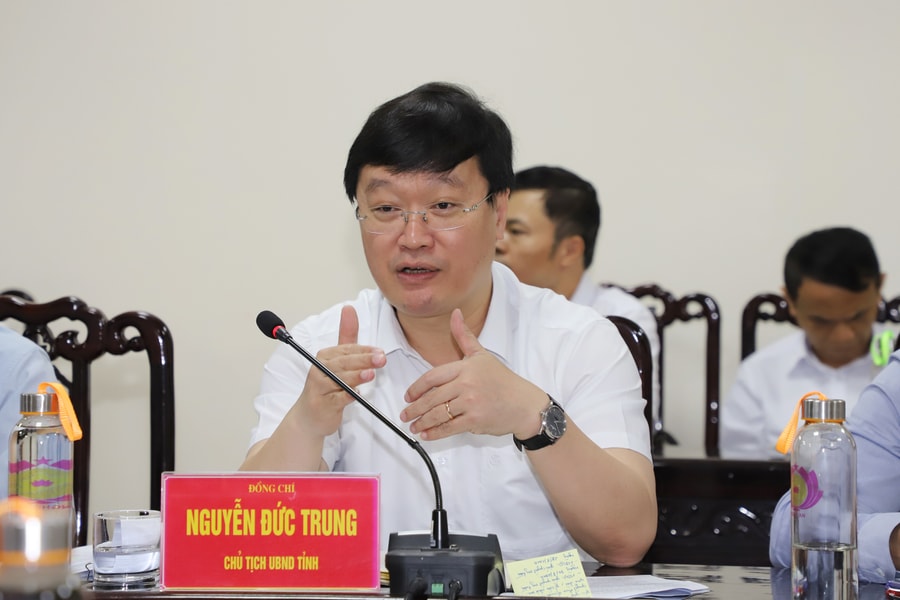 Chủ tịch UBND tỉnh Nguyễn Đức Trung tiếp công dân định kỳ tháng 8