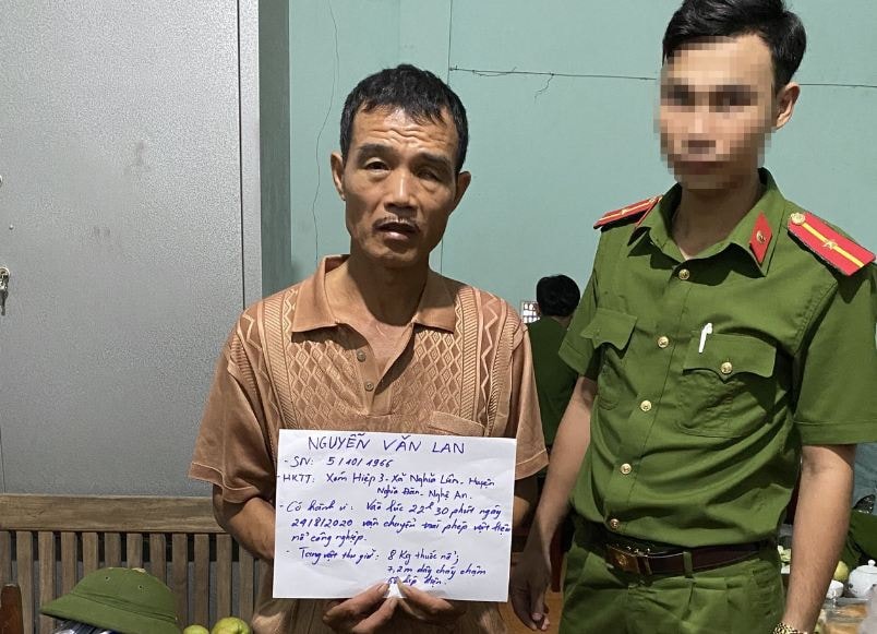 Xách thuốc nổ từ Nghĩa Đàn lên Quỳ Hợp bán kiếm lời