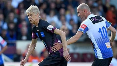 HLV Wenger và nhiều danh thủ Pháp sắp sang Việt Nam; Cựu đội trưởng Đắk Lắk phải cưa chân vì tai nạn