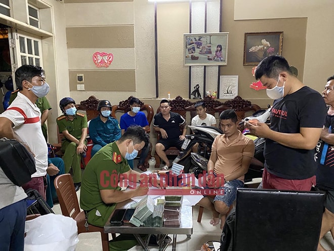 Triệt phá đường dây cờ bạc 3.000 tỷ đồng