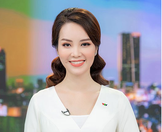 MC Thụy Vân trở lại sóng VTV sau tin đồn nghỉ việc  