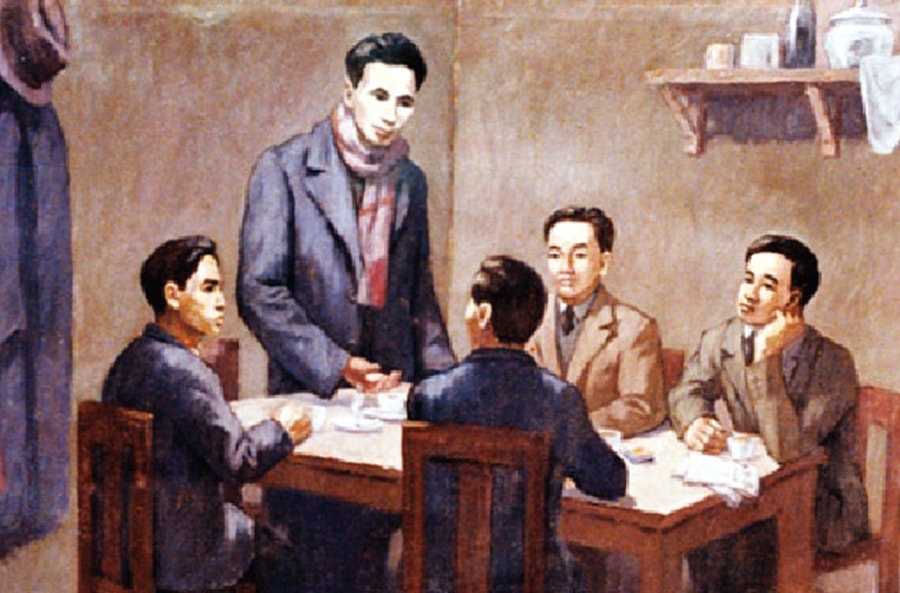 Người ươm mầm những hạt giống đỏ