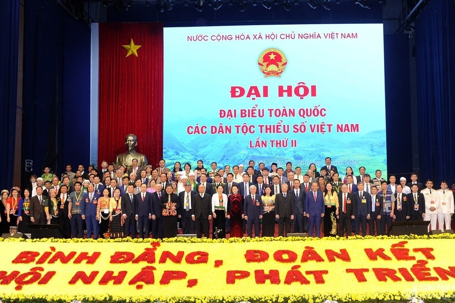 42 đại biểu Nghệ An tham dự Đại hội đại biểu các dân tộc thiểu số toàn quốc lần thứ II