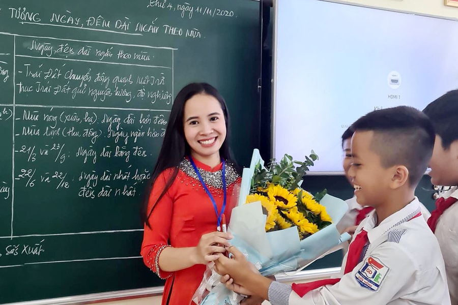 Thủ khoa giáo viên dạy giỏi tỉnh Nghệ An: 'Học trò là động lực để cố gắng'