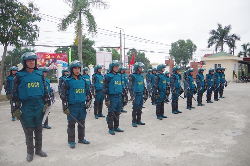 Kiểm tra kết quả xây dựng cơ sở vững mạnh, cụm an toàn làm chủ tại TP Vinh