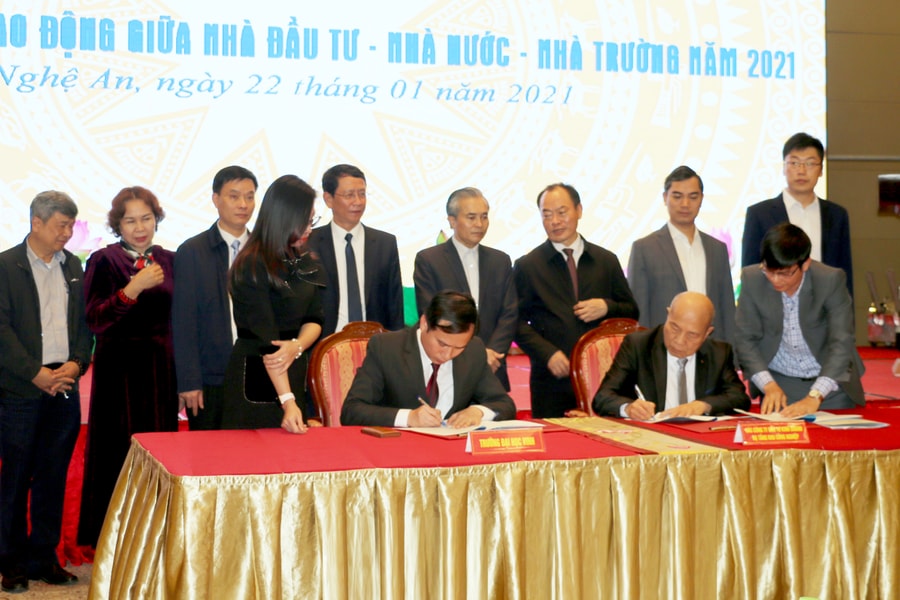 Hội thảo kết nối cung cầu giữa nhà đầu tư - Nhà nước - nhà trường  